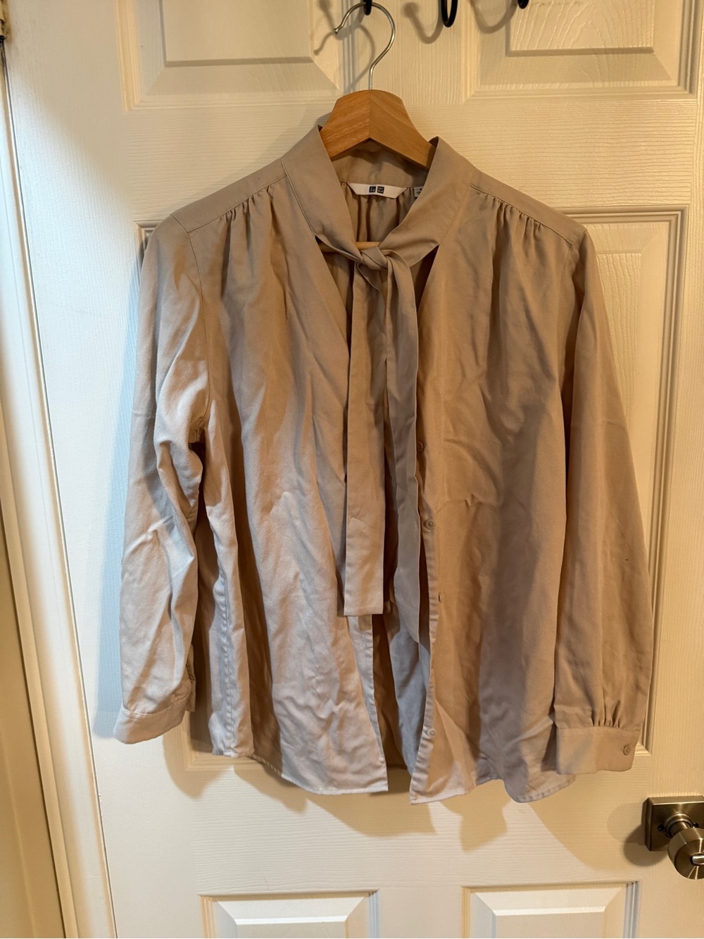 Uniqlo Tie-Neck Blouse Jacket in Light Taupe